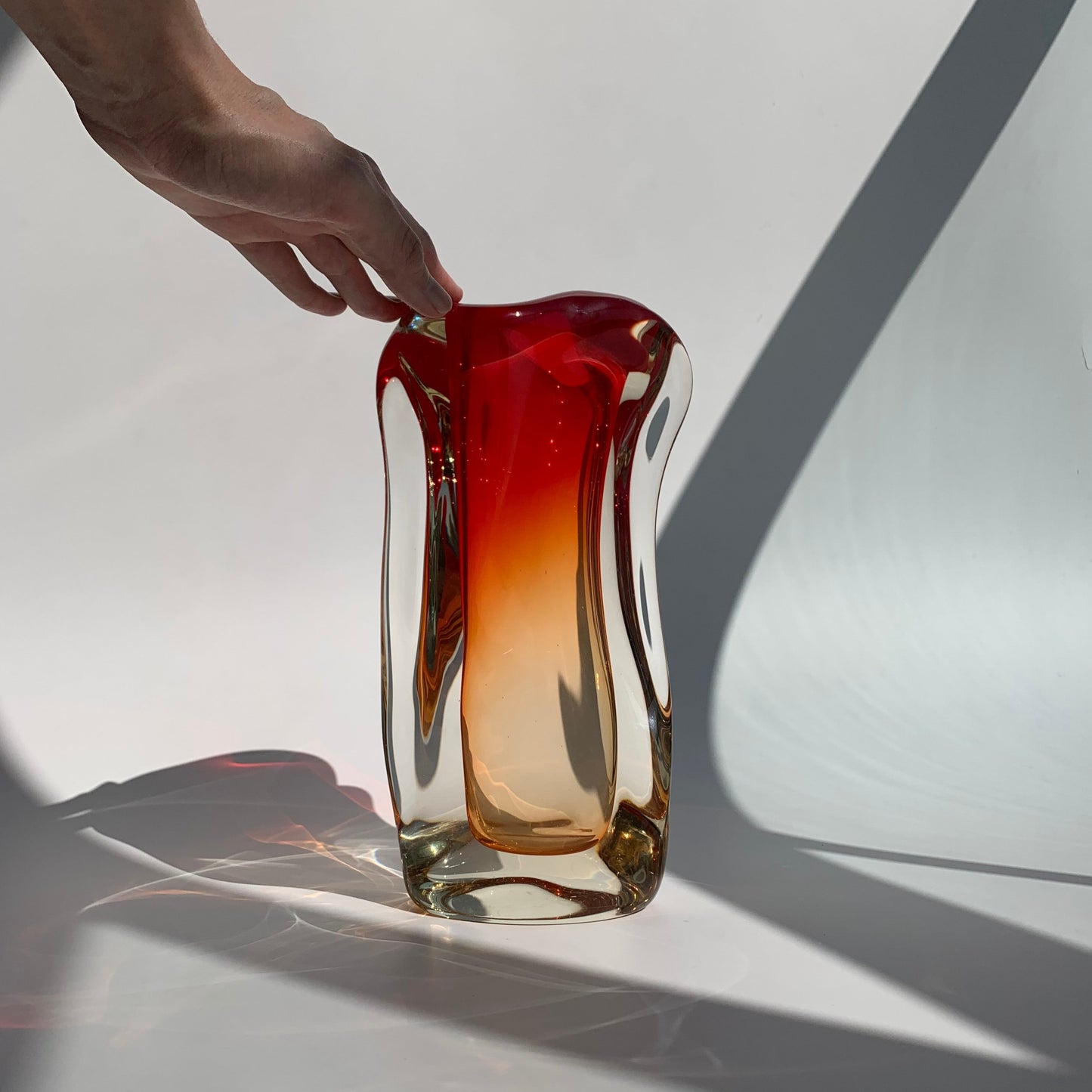 Vaso escultura vermelho