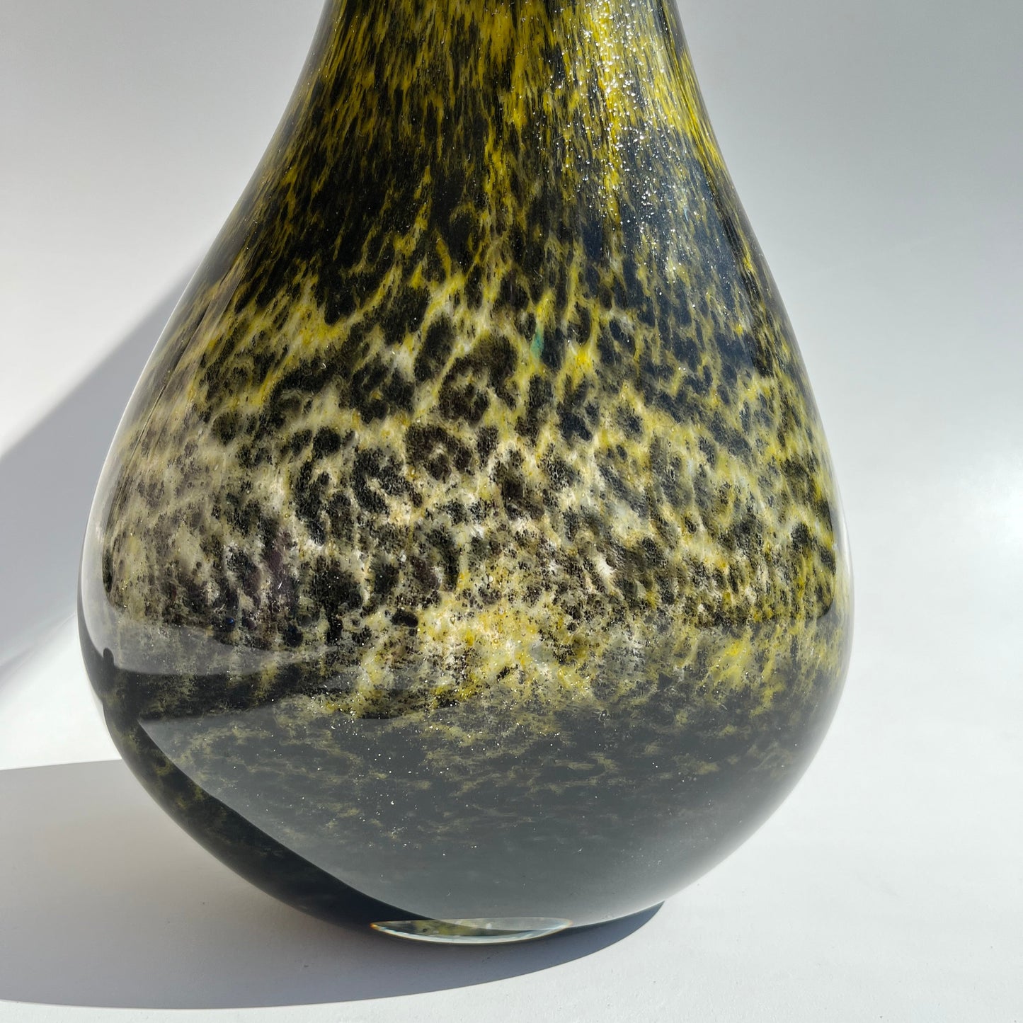 Vaso Soprado Preto & Amarelo