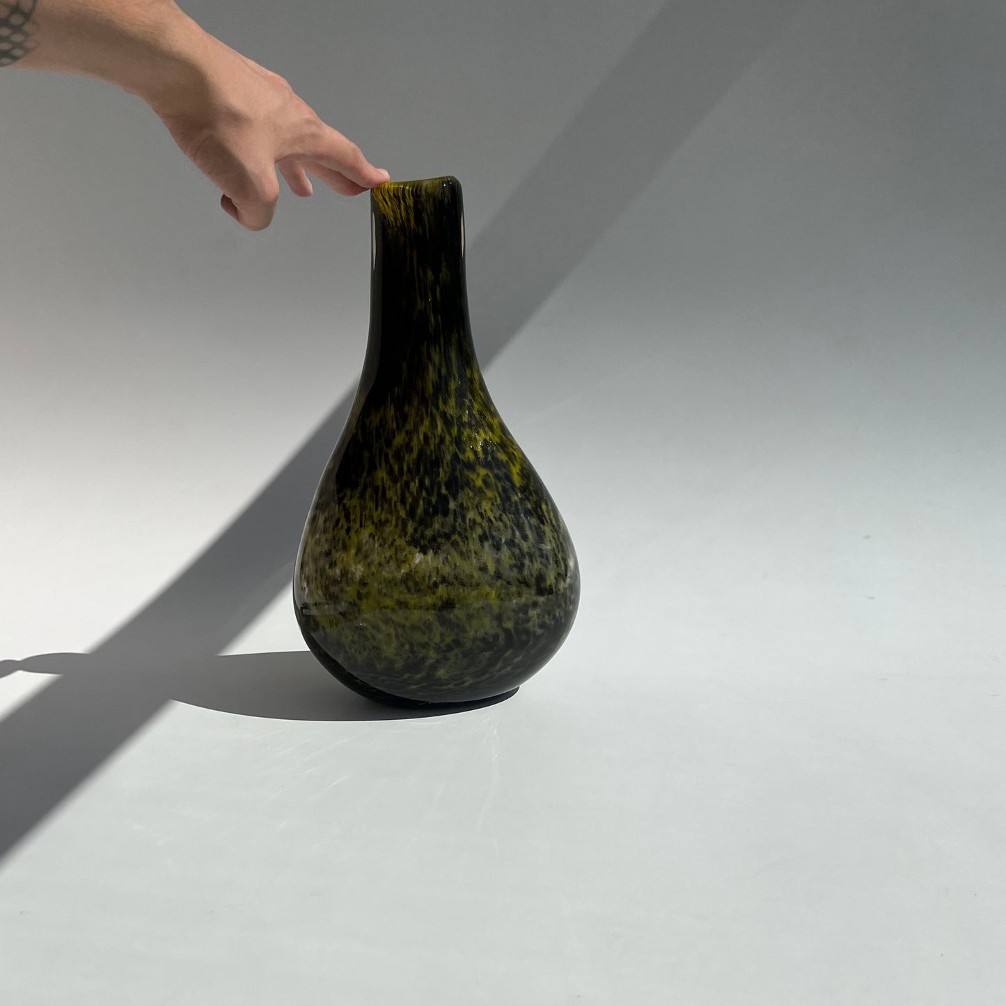 Vaso Soprado Preto & Amarelo