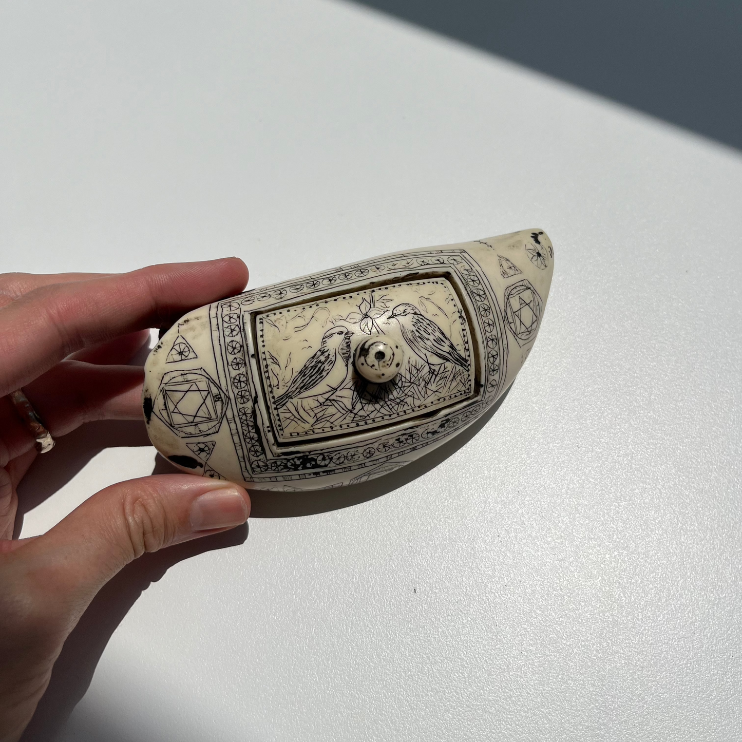 Dente Faux Scrimshaw